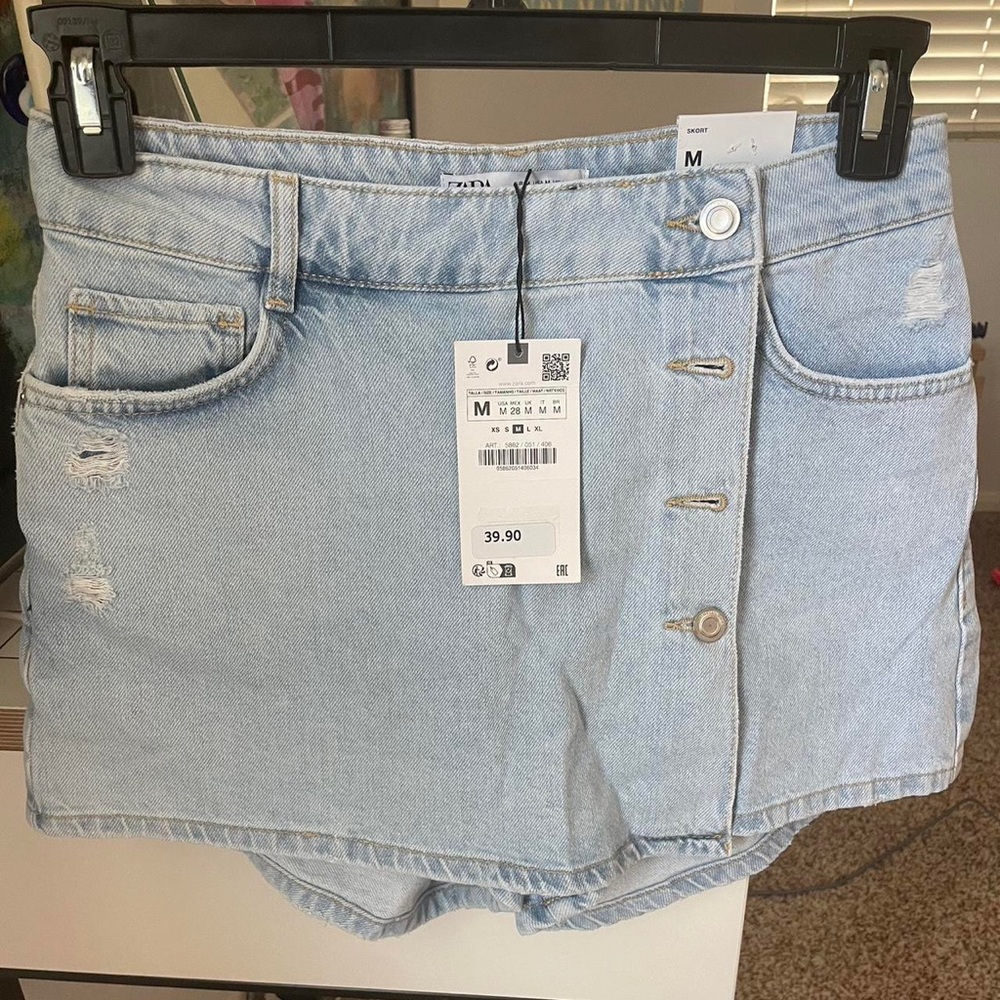 Brand new with tags - Zara skort